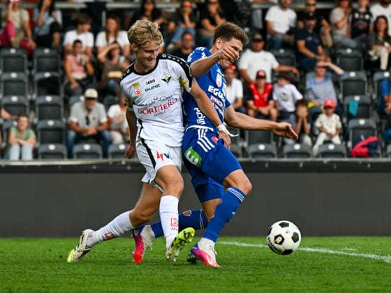 SOCCER - BL, Altach vs Hartberg ALTACH,AUSTRIA,22.AUG.26 - SOCCER - ADMIRAL Bundesliga, SCR Altach vs TSV Hartberg. Image shows Filip Milojevic (Altach) and Marco Hoffmann (Hatberg).  GEPAxpictures xOliverxLerch