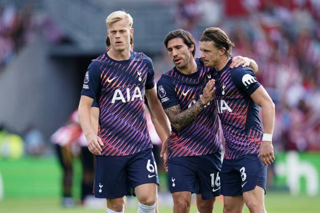 Premier League: Brentford v Tottenham Hotspur Tottenham hotspur players during the Premier League match Brentford vs Tottenham Hotspur at GTECH Community Stadium, London, United Kingdom on 22 August 2026 (Photo by Harvey Murphy News Images) Copyright: xHarveyxMurphy NewsxImagesx