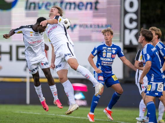 SOCCER - BL, Altach vs Hartberg ALTACH,AUSTRIA,22.AUG.26 - SOCCER - ADMIRAL Bundesliga, SCR Altach vs TSV Hartberg. Image shows Ousmane Diawara, Niklas Niehoff (Altach) and Fabian Wilfinger (Hartberg).  GEPAxpictures xOliverxLerch
