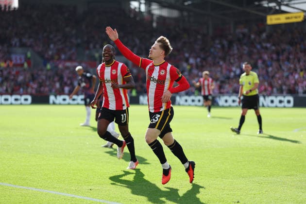 22nd August 2026; Gtech Community Stadium, Brentford, London, England; Premier League Football, Brentford versus Tottenham Hotspur; Keane Lewis-Potter of Brentford celebrates after scoring his sides 1st goal in the 12th minute to make it 1-0 JohnxPatrickxFletcher