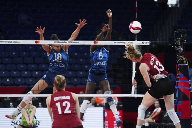 Germany v Slovenia - CEV Women s European Volleyball Championship ISTANBUL, TURKIYE - AUGUST 22: Germany s Weske Emilia (13) in action against Slovenia s Sillah Fatoumatta (6) during their Pool A opening match of the 2026 CEV Women s European Volleyball Championship at Sinan Erdem Sports Hall in Istanbul, Turkiye, on August 22, 2026. Bunyamin Celik Anadolu Istanbul Turkey. Editorial use only. Please get in touch for any other usage.  Copyright: x2026xAnadoluxBunyaminxCelikx