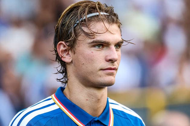 Nicolas Paz of Como 1907 looks on during the Serie A 2026 2027 football match between Udinese Calcio and Como 1907 at Friuli Bluenergy stadium in Udine (Italy), August 22nd, 2026. CesarexPurini