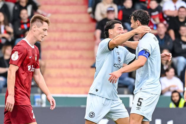 Stefano Russo (Arminia Bielefeld) Torjubel, jubelt mit seiner Mannschaft nach treffer zum 1:0 waehrend des DFB-Pokal 1 Runde Spiels zwichen SG Sonnenhof Grossaspach v Arminia Bielefeld, Wir machen Druck Arena am 22. August 2026 in Grossaspach, Deutschland. (Foto von Harry Langer DeFodi Images) +++ Stefano Russo (Arminia Bielefeld) celebrates after scoring his team s first goal with teammates during the DFB-Pokal 1 Runde match between SG Sonnenhof Grossaspach v Arminia Bielefeld at Wir machen Druck Arena on August 22, 2026 in Grossaspach, Germany. (Photo by Harry Langer DeFodi Images) (Photo by Harry Langer DeFodi Images) DFB DFL REGULATIONS PROHIBIT ANY USE OF PHOTOGRAPHS AS IMAGE SEQUENCES AND OR QUASI-VIDEO. - *** Stefano Russo of Arminia Bielefeld celebrates a goal with his team after scoring to make it 1–0 during the first-round DFB Cup match between SG Sonnenhof Grossaspach and Arminia Bielefeld, Wir machen Druck Arena on August 22, 2026, in Grossaspach, Germany. Photo by Harry Langer, DeFodi Images. Stefano Russo of Arminia Bielefeld celebrates with his teammates after scoring his team’s first goal during the DFB Cup first-round match between SG Sonnenhof Grossaspach and Arminia Bielefeld at Wir machen Druck Arena on August 22, 2026 in Grossaspach, Germany. Photo by Harry Langer, DeFodi Images. Photo by Harry Langer, DeFodi Images. DFB and DFL regulations prohibit any use of photographs as image sequences and or quasi-video.
