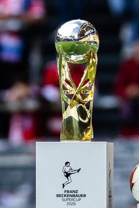22.08.2026, Fussball, Franz Beckenbauer Supercup 2026, Borussia Dortmund - FC Bayern München. Der Pokal des Franz Beckenbauer Supercups. Dortmund Signal Iduna Park NRW Deutschland xRHR-FOTO DEx *** August 22, 2026, Soccer, 2026 Franz Beckenbauer Super Cup, Borussia Dortmund vs. FC Bayern Munich The Franz Beckenbauer Super Cup trophy, Dortmund, Signal Iduna Park, North Rhine-Westphalia, Germany xRHR PHOTO DEx Copyright: DennisxEwert RHR-FOTOx RHR-FOTO DE