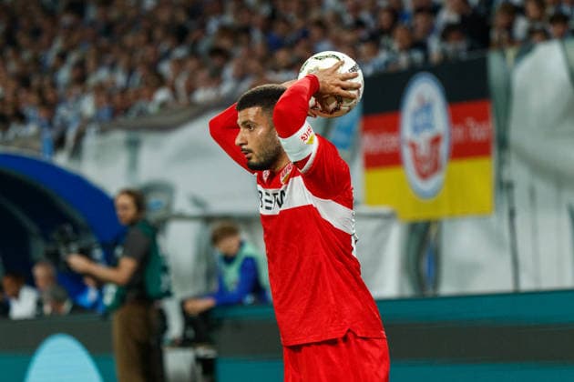 Einwurf Deniz Undav (VfB) ; GER, FC Hansa Rostock vs. VfB Stuttgart, Fußball, Männer, DFB-Pokal, 01. Runde, Spielzeit 2026 2027, 21.08.2026 Rostock Ostseestadion Mecklenburg - Vorpommern Deutschland *** Throw-in by Deniz Undav (VfB GER), FC Hansa Rostock vs. VfB Stuttgart, Soccer, Men, DFB Cup, First Round, 2026–2027 Season, August 21, 2026, Rostock Ostseestadion, Mecklenburg-Western Pomerania, Germany