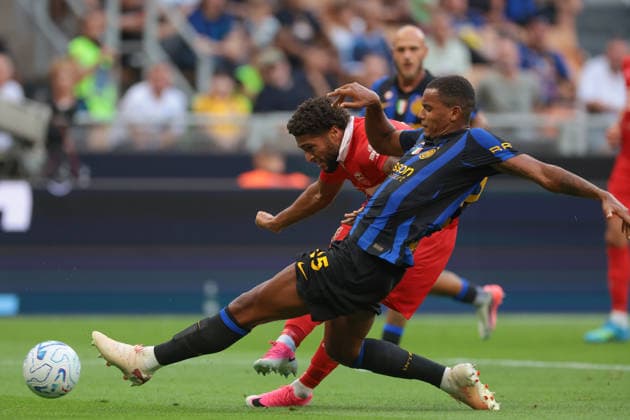 FC Internazionale v AC Monza - Serie A - Giuseppe Meazza Milan, Italy, 22nd August 2026. Gustavo Varela of AC Monza scores to level the game at 1-1 during the FC Internazionale vs AC Monza Serie A match at Stadio Giuseppe Meazza, Milan. Picture credit should read: Jonathan Moscrop Milan Stadio Giuseppe Meazza Italy