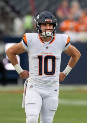 August 22, 2026, Denver, Colorado, USA: Broncos QB BO NIX looks on from the sidelines during the 1st. Half at Empower Field at Mile High Friday evening. Packers beat the Broncos in Pre-Season 33-13. Credit Image: ZUMA Press Wire) Denver USA - ZUMAav4_ 20260822_zaf_av4_029 Copyright: xHectorxAcevedox