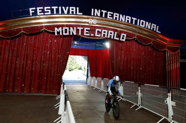 One rider in action during Tour of Spain s first stage, a 9.4 kilometers time trial in Monaco, 22 August 2026. First stage. Time trial in Monaco (9.4 km) !ACHTUNG: NUR REDAKTIONELLE NUTZUNG!  Copyright: xJavierxLizónx GRAF3275 20260822-55021203691_1