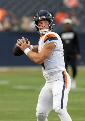 August 22, 2026, Denver, Colorado, USA: Broncos QB SAM EHLINGER readies to throw a pass from the sidelines during the 2nd. Half at Empower Field at Mile High Friday evening. Packers beat the Broncos in Pre-Season 33-13. Credit Image: ZUMA Press Wire) Denver USA - ZUMAav4_ 20260822_zaf_av4_046 Copyright: xHectorxAcevedox