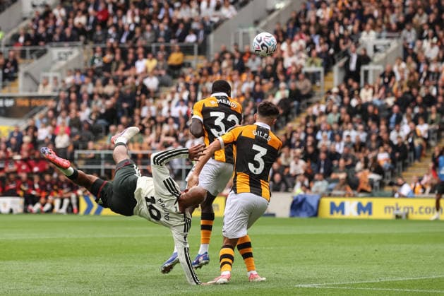 Hull City v Manchester United, ManU - Premier League 2026 27 Bryan Mbeumo of Manchester United shoots on goal during the Premier League match between Hull City and Manchester United at MKM Stadium in Hull, United Kingdom, on August 22, 2026. Hull East Riding of Yorkshire United Kingdom  Copyright: xNewsxImagesx originalFilename:cosgrove-premierl260822_npS5V.jpg