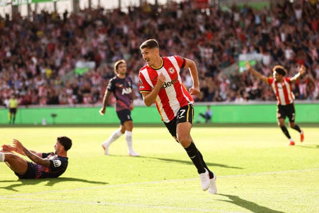 Brentford v Tottenham Hotspur 22 August 2026, London - Premier League Football - Brentford v Tottenham Hotspur - Vitaly Janelt of Brentford celebrates their second goal - Photo: Jacques Feeney Offside. London UK *** Brentford gegen Tottenham Hotspur, 22. August 2026, London, Premier League, Fußball: Brentford gegen Tottenham Hotspur – Vitaly Janelt von Brentford feiert das zweite Tor. Foto: Jacques Feeney, Abseits, London, Großbritannien  Copyright: xJacquesxFeeneyx xOffsidexOffside
