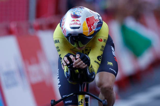 Belgian rider Wout van Aert (Visma) in action during Tour of Spain s first stage, a 9.4 kilometers time trial in Monaco, 22 August 2026. First stage. Time trial in Monaco (9.4 km) !ACHTUNG: NUR REDAKTIONELLE NUTZUNG!  Copyright: xJavierxLizónx GRAF3285 20260822-55021203868_1
