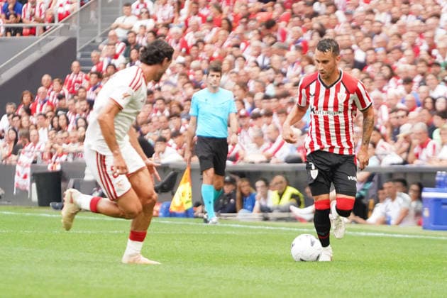 ESP: LaLiga EA Sports Athletic Bilbao v Sevilla FC Alex Berenguer of Athletic Bilbao during LaLiga EA Sports between Athletic Bilbao v Sevilla FC played at San Mames Stadium in Bilbao, on August 22, 2026 in Spain Spain Futbol *** ESP LaLiga EA Sports Athletic Bilbao vs. Sevilla FC Alex Berenguer of Athletic Bilbao during the LaLiga EA Sports match between Athletic Bilbao and Sevilla FC played at San Mamés Stadium in Bilbao on August 22, 2026, in Spain. Spanish Soccer Copyright: xAgenciaxLOFx