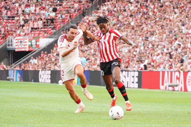 ESP: LaLiga EA Sports Athletic Bilbao v Sevilla FC Nico Williams of Athletic Bilbao and Juan Antonio Iglesias of Sevilla during LaLiga EA Sports between Athletic Bilbao v Sevilla FC played at San Mames Stadium in Bilbao, on August 22, 2026 in Spain Spain Futbol *** ESP LaLiga EA Sports: Athletic Bilbao vs. Sevilla FC — Nico Williams of Athletic Bilbao and Juan Antonio Iglesias of Sevilla during the LaLiga EA Sports match between Athletic Bilbao and Sevilla FC, played at San Mamés Stadium in Bilbao on August 22, 2026, in Spain. Spanish Soccer Copyright: xAgenciaxLOFx