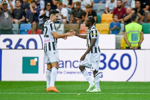 IPA87701817 - Udinese s Hassane Kamara celebrates after scoring a goal alongside Udinese s Jurgen Ekkelenkamp during the Serie A soccer match between Udinese Calcio and Como 1907 in Udine, Italy, on August 22, 2026  Copyright: xEttorexGriffoni IPAxSportx xx 87701817