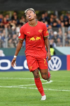 22.08.2026, xjhx, Fussball DFB Pokal 1.Runde, Eintracht Trier - RB Leipzig v.l. Torjubel nach dem Tor zum celebrating the goal celebrate 0:5 durch Antonio Nusa (RB Leipzig) Trier *** August 22, 2026, xjhx, Soccer, DFB Cup, First Round, Eintracht Trier vs. RB Leipzig, Goal celebration after Antonio Nusa s goal for RB Leipzig (0-5) against Trier