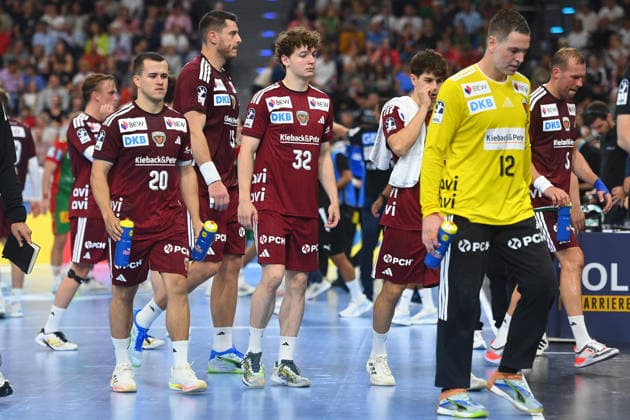 Spieler Berlin,Abgang, Enttaeuschung,Frust,enttaeuscht, frustriert,niedergeschlagen, Handball Rexel Super Cup 2026 der Maenner SC Magdeburg vs. Fuechse Berlin 38-30 am 22.08.2026 SAP GARDEN Muenchen. *** Berlin Player, Departure, Disappointment, Frustration, disappointed, frustrated, dejected, Men s Handball Rexel Super Cup 2026: SC Magdeburg vs. Füchse Berlin 38–30 on August 22, 2026, at SAP GARDEN in Munich