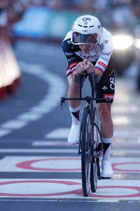 Slovene rider Tadej Pogacar (UAE Emirates) in action on his way to win Tour of Spain s first stage, a 9.4 kilometers time trial in Monaco, 22 August 2026. First stage. Time trial in Monaco (9.4 km) !ACHTUNG: NUR REDAKTIONELLE NUTZUNG!  Copyright: xJavierxLizónx GRAF3311 20260822-55021204039_1