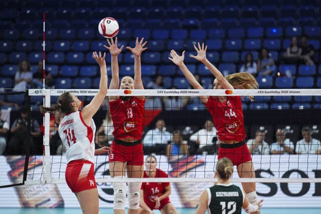 Hungary v Poland - CEV EuroVolley 2026 ISTANBUL, TURKIYE - AUGUST 22: Hungary player Nemeth Anett (13) competes with Poland s Lamppowska Monika (14) during the opening Group A match of the CEV EuroVolley 2026 Women at Sinan Erdem Sports Hall, on August 22, 2026 in Istanbul, Turkiye. Bunyamin Celik Anadolu Istanbul Turkey. Editorial use only. Please get in touch for any other usage.  Copyright: x2026xAnadoluxBunyaminxCelikx