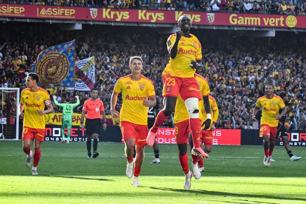 FOOTBALL : RC Lens vs AJ Auxerre - Ligue 1 - JournÃ e 1- 22 08 2026 Joie des joueurs du RC Lens aprÃ s le but de Saud Abdulhamid (RC Lens) LensFrance  Copyright: xBaptistexAutissierx