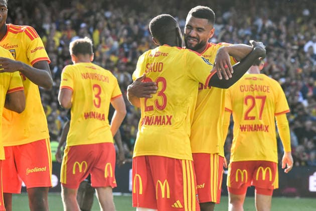 FOOTBALL : RC Lens vs AJ Auxerre - Ligue 1 - JournÃ e 1- 22 08 2026 Joie des joueurs du RC Lens aprÃ s le but de Saud Abdulhamid (RC Lens) LensFrance  Copyright: xBaptistexAutissierx