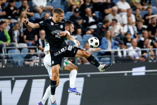 SOCCER - BL, Sturm vs A.Lustenau GRAZ,AUSTRIA,22.AUG.26 - SOCCER - ADMIRAL Bundesliga, SK Sturm Graz vs SC Austria Lustenau. Image shows Petar Petrovic (Sturm) and Antonio Verinac (A.Lustenau).  GEPAxpictures xJamesxDoak
