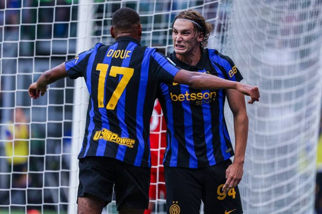 IPA87702950 - Francesco Esposito of FC Internazionale celebrates after scoring a goal during a 2026–27 Serie A soccer match between FC Internazionale and AC Monza  Copyright: xFabrizioxCarabelli IPAxSportx xx 87702950
