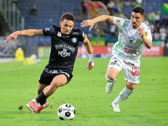 SOCCER - BL, Sturm vs A.Lustenau GRAZ,AUSTRIA,22.AUG.26 - SOCCER - ADMIRAL Bundesliga, SK Sturm Graz vs SC Austria Lustenau. Image shows Jacob Peter Hoedl (Sturm) and Danilo Soares (A.Lustenau).  GEPAxpictures xWolfgangxGrebien