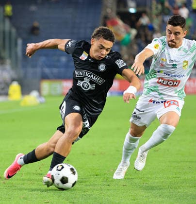 SOCCER - BL, Sturm vs A.Lustenau GRAZ,AUSTRIA,22.AUG.26 - SOCCER - ADMIRAL Bundesliga, SK Sturm Graz vs SC Austria Lustenau. Image shows Jacob Peter Hoedl (Sturm) and Danilo Soares (A.Lustenau).  GEPAxpictures xWolfgangxGrebien