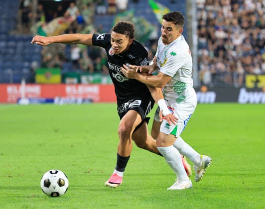 SOCCER - BL, Sturm vs A.Lustenau GRAZ,AUSTRIA,22.AUG.26 - SOCCER - ADMIRAL Bundesliga, SK Sturm Graz vs SC Austria Lustenau. Image shows Jacob Peter Hoedl (Sturm) and Danilo Soares (A.Lustenau).  GEPAxpictures xWolfgangxGrebien