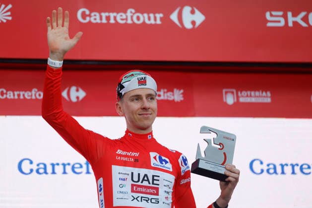 Slovene rider Tadej Pogacar (UAE Emirates) reacts at the podium after winning Tour of Spain s first stage, a 9.4 kilometers time trial in Monaco, 22 August 2026. First stage. Time trial in Monaco (9.4 km) !ACHTUNG: NUR REDAKTIONELLE NUTZUNG!  Copyright: xJavierxLizónx GRAF3337 20260822-55021204309_1