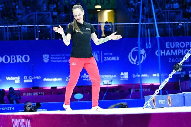 Zagreb, Croatia, 220826. 37th European Men s Artistic Gymnastics Championships, Individual Apparatus Finals at Arena Zagreb. In the photo: Horizontal Bar, Iryna Nadiuk, coach Croatia. Photo: Ivana Grgic CROPIX Copyright: xxIvanaxGrgicx xCROPIXx disciplina_preca14-220826