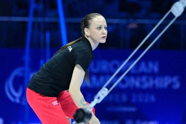 Zagreb, Croatia, 220826. 37th European Men s Artistic Gymnastics Championships, Individual Apparatus Finals at Arena Zagreb. In the photo: Horizontal Bar, Iryna Nadiuk, coach Croatia. Photo: Ivana Grgic CROPIX Copyright: xxIvanaxGrgicx xCROPIXx disciplina_preca5-220826