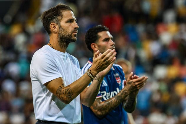 Cesc Fabregas, head coach of Como 1907, claps the supporters at the end of the Serie A 2026 2027 football match between Udinese Calcio and Como 1907 at Friuli Bluenergy stadium in Udine (Italy), August 22nd, 2026. CesarexPurini