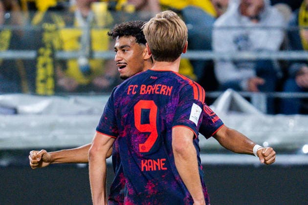 Supercup, Deutschland, Borussia Dortmund vs. FC Bayern München, 22.08.2026 im Signal Iduna Park Tor und Jubel zum 0:1 durch Nathaniel Brown mit Harry Kane und Joshua Kimmich *** Super Cup, Germany, Borussia Dortmund vs. FC Bayern Munich, August 22, 2026, at Signal Iduna Park: Goal and celebration following the 0-1 score by Nathaniel Brown, with Harry Kane and Joshua Kimmich Copyright: xBahhoxKarax