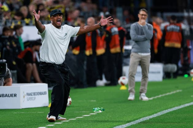Franz Beckenbauer Supercup 2026 - Borussia Dortmund - FC Bayern München am 22.08.2026 im Signal Iduna Park in Dortmund, Trainer Vincent Kompany (Muenchen) reagiert an der Seitelinie. *** 2026 Franz Beckenbauer Super Cup: Borussia Dortmund vs. FC Bayern Munich on August 22, 2026, at Signal Iduna Park in Dortmund; Coach Vincent Kompany of Munich reacts on the sideline MH