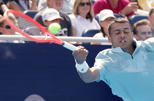 Cincinatti Open tennis tournament semi-finals Flavio Cobolli of Italy in action against Authur Fils of France during their men s singles semi-final match at the Cincinnati Open tennis tournament in Cincinnati, USA, 22 August 2026. CINCINNATI OHIO UNITED STATES  Copyright: xMARKxLYONSx