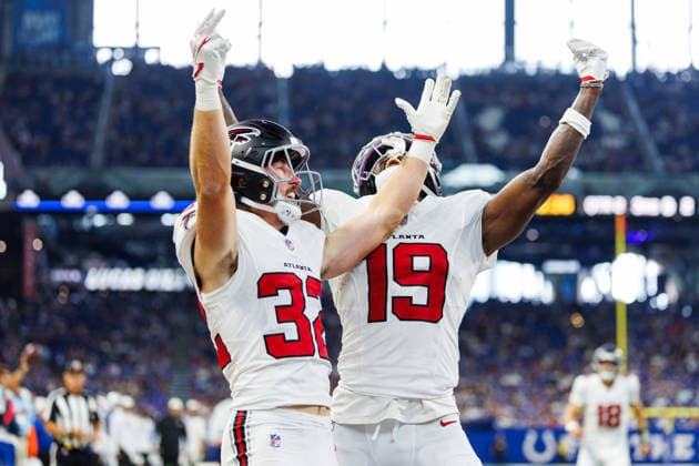 Aug 22, 2026; Indianapolis, Indiana, USA; Atlanta Falcons running back Cash Jones (32) and Atlanta Falcons wide receiver Chris Blair (19) celebrate a touchdown against the Indianapolis Colts during NFL, American Football Herren, USA preseason game action at Lucas Oil Stadium. Mandatory Credit: -Cal Media NFL 2026: Falcons Vs Colts AUG 22  - ZUMAc04_ 20260822_zma_c04_013 Copyright: xJohnxMersitsx