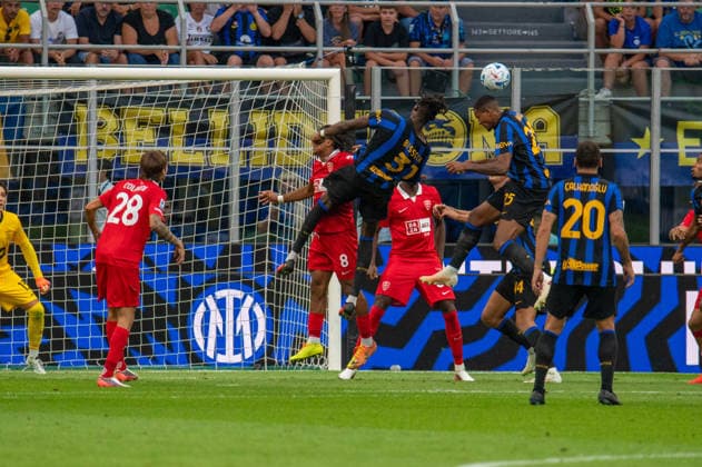 FC Internazionale v AC Monza - Serie A 2026 27 Yann Bisseck and Manuel Akanji during the Serie A match between FC Internazionale and AC Monza at Stadio Giuseppe Meazza in Milan, Italy, on August 22, 2026. Milan Lombardia Italy  Copyright: xFedericoxManonix originalFilename:manoni-intervmo260822_np9zL.jpg