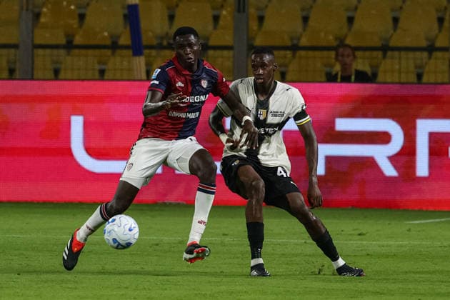 August 22, 2026, Parma: Cagliari™s Paul Mendy fights for the ball against Parma™s Abdou-Salam Konate during the italian soccer Serie A match between Parma Calcio 1913 vs Cagliari Calcio on aug 22, 2026 at the Stadio Ennio Tardini in Parma, Italy. ANSA Soccer: Serie A; Parma Vs Cagliari  - ZUMAa110 20260822_zaf_a110_092 Copyright: xLorenzoxCattanix