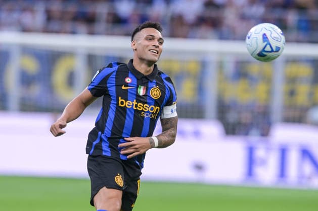 FC Internazionale v AC Monza - Serie A 2026 27 Lautaro Martinez of FC Internazionale is in action during the Serie A Enilive 2026 27 match between Inter and Monza at San Siro Stadium in Milan, Italy, on August 22, 2026. Milano Italy  Copyright: xAndreaxxAmatox originalFilename:amato-notitle260822_nph6h.jpg