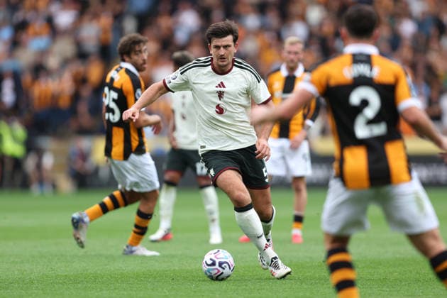 Hull v Man Utd 22 August 2026, Hull - Premier League Football - Hull City v Manchester United, ManU - Harry Maguire of Manchester United - Photo: Charlotte Wilson Offside. Hull UK *** Hull gegen Man Utd, 22. August 2026, Hull, Premier League, Fußball, Hull City gegen Manchester United, Harry Maguire von Manchester United, Foto: Charlotte Wilson, Abseits, Hull, Großbritannien  Copyright: xCharlottexWilsonx xOffsidexOffside