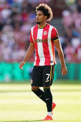Brentford v Tottenham Hotspur - Premier League 2026 27 Kevin Schade of Brentford during the Premier League match between Brentford and Tottenham Hotspur at GTECH Community Stadium in London, United Kingdom, on August 22, 2026. United Kingdom  Copyright: xNewsxImagesx originalFilename:cosgrove-premierl260822_np81y.jpg