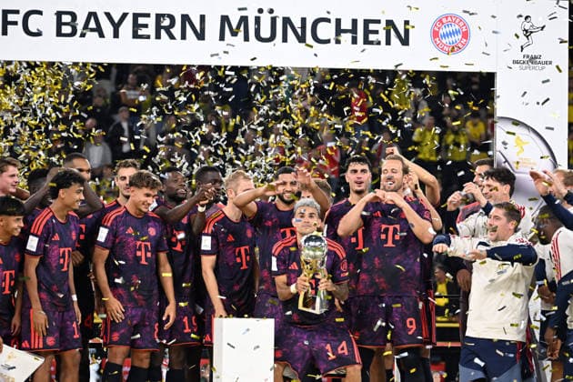 22.08.2026, xsltx, Fussball Franz Beckenbauer Supercup 2026, Borussia Dortmund - FC Bayern München v.l. Jubel, Freude über den Sieg des Supercups Siegerehrung (DFL DFB REGULATIONS PROHIBIT ANY USE OF PHOTOGRAPHS as IMAGE SEQUENCES and or QUASI-VIDEO) Dortmund *** August 22, 2026, xsltx, Soccer, Franz Beckenbauer, 2026 Super Cup, Borussia Dortmund vs. FC Bayern Munich: Cheering, joy over the Super Cup victory; award ceremony; DFL; DFB. REGULATIONS PROHIBIT ANY USE OF PHOTOGRAPHS AS IMAGE SEQUENCES AND OR QUASI-VIDEO. Dortmund