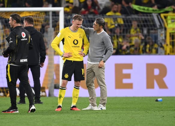 Trainer Niko Kovac (Borussia Dortmund) mit Maximilian Beier (Borussia Dortmund) 22.08.2026, Fussball, Saison 2026 2027, Franz-Beckenbauer-Supercup 2026, Finale, Borussia Dortmund - FC Bayern München 1:2 DFL regulations prohibit any use of photographs as image sequences and or quasi-video Dortmund Signal Iduna Park Nordrhein Westfalen Deutschland *** Coach Niko Kovac of Borussia Dortmund with Maximilian Beier, Borussia Dortmund, August 22, 2026; soccer; 2026–2027 season; Franz Beckenbauer, 2026 Super Cup, Final, Borussia Dortmund vs. FC Bayern Munich 1–2. DFL regulations prohibit any use of photographs as image sequences and or quasi-video. Dortmund, Signal Iduna Park, North Rhine-Westphalia, Germany Team2
