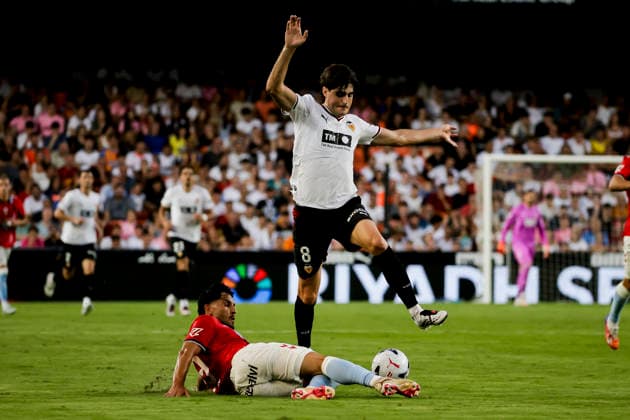 Valencia CF v RC Celta de Vigo - LaLiga EA Sports 2026 27 Javi Guerra of Valencia CF during a LaLiga match at Mestalla Stadium in Valencia, on August 22, 2026. Valencia Spain  Copyright: xJosexMiguelxFernandezx originalFilename:fernandezdevelascosanz-valencia260822_npcaz.jpg