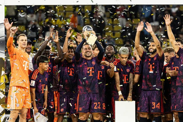Franz-Beckenbauer-Supercup 2026: Borussia Dortmund - FC Bayern München; 22.08.2026 Arijon Ibrahimovic (FC Bayern München, 22) mit dem Pokal. Siegerehrung, FC Bayern München gewinnt Franz-Beckenbauer-Supercup 2026. Die Spiller bejubeln Sieg. Franz-Beckenbauer-Supercup 2026: Borussia Dortmund - FC Bayern München; Signal Iduna Park, Dortmund; 22.08.2026 *** 2026 Franz Beckenbauer Super Cup: Borussia Dortmund vs. FC Bayern Munich, August 22, 2026. Arijon Ibrahimovic of FC Bayern Munich, 22, with the trophy at the award ceremony, FC Bayern Munich wins the 2026 Franz Beckenbauer Super Cup; the players celebrate their victory in the 2026 Franz Beckenbauer Super Cup between Borussia Dortmund and FC Bayern Munich at Signal Iduna Park, Dortmund, August 22, 2026 Copyright: xBEAUTIFULxSPORTS Buriakovx