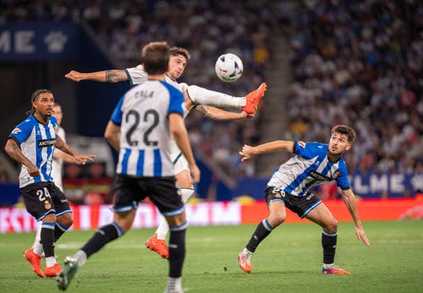 ESP: LaLiga EA Sports RCD Espanyol de Barcelona v Real Madrid Federico Valverde of Real Madrid during LaLiga EA Sports match between RCDE Espanyol de Barcelona v Real Madrid played at RCDE Stadium, Cornella de Llobregat, Barcelona on August 22 2026 in Spain Spain Soccer *** ESP LaLiga EA Sports RCD Espanyol de Barcelona vs. Real Madrid Federico Valverde of Real Madrid during the LaLiga EA Sports match between RCD Espanyol de Barcelona and Real Madrid, played at RCDE Stadium in Cornellà de Llobregat, Barcelona, on August 22, 2026, in Spain. Spanish Soccer Copyright: xAgenciaxLOFx