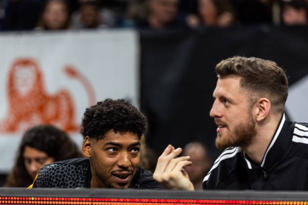 22.08.2026, GER, Turkish Airlines Supercup 2026, Hamburg, Finale, Deutschland-Kroatien Kostja Mushidi (Deutschland, 29) spricht mit Isaiah Hartenstein (Deutschland, 55) Hamburg Barclays Arena Hamburg Deutschland *** August 22, 2026, GER, 2026 Turkish Airlines Super Cup, Hamburg, Final, Germany vs. Croatia; Kostja Mushidi (Germany, No. 29) talks with Isaiah Hartenstein (Germany, No. 55) at the Barclays Arena in Hamburg, Germany