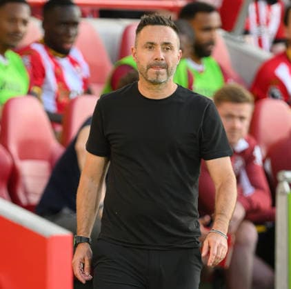 22 August 2026 - Brentford v Tottenham Hotspur - Premier League - GTech Stadium - London. Brentford v Tottenham Hotspur - Premier League - GTech Stadium - London. Tottenham Hotspur Manager Roberto de Zerbi. Picture : Mark Pain LONDON England  Copyright: xMarkxPainx